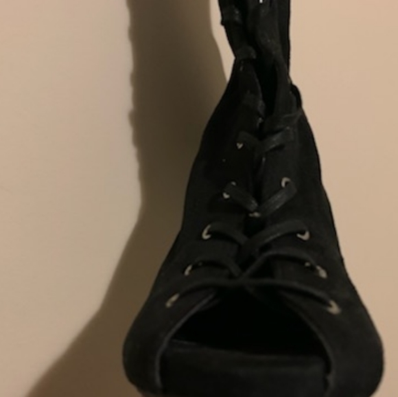 Black over the knee boots - Picture 7 of 8